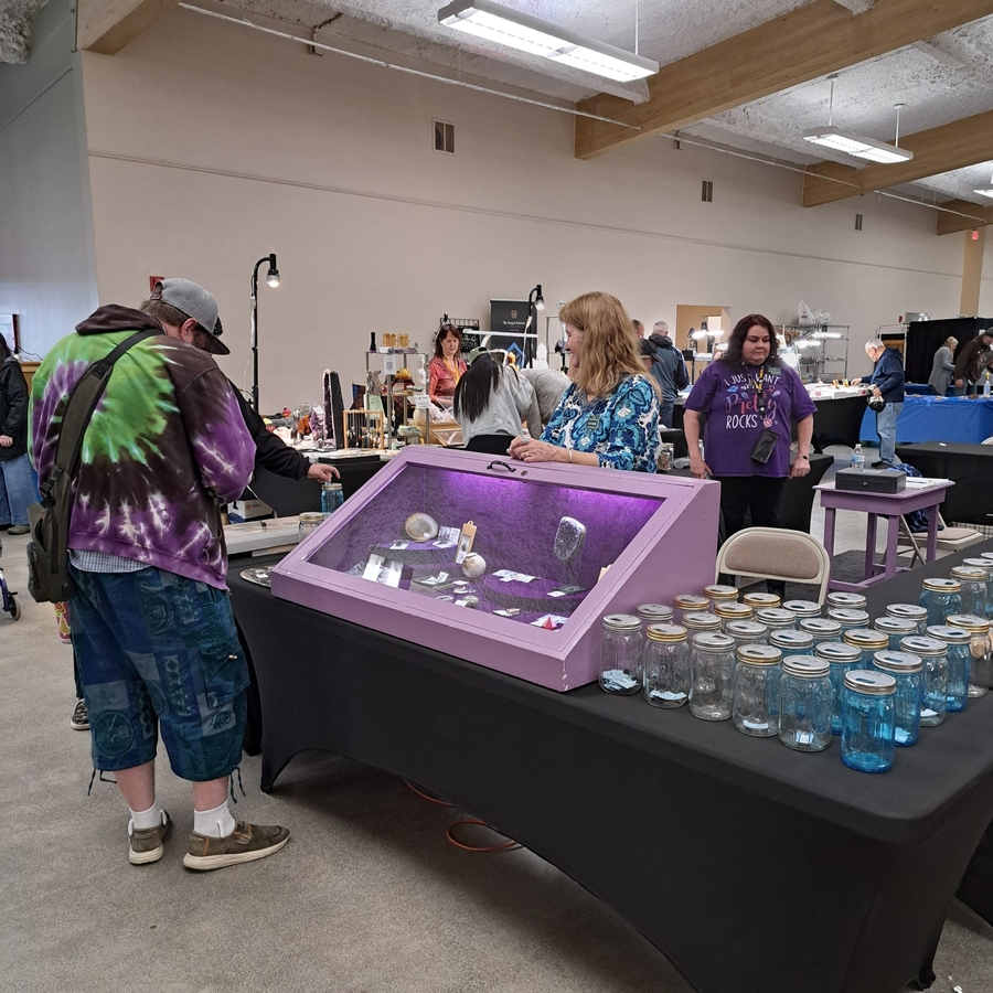 image of the raffle table
